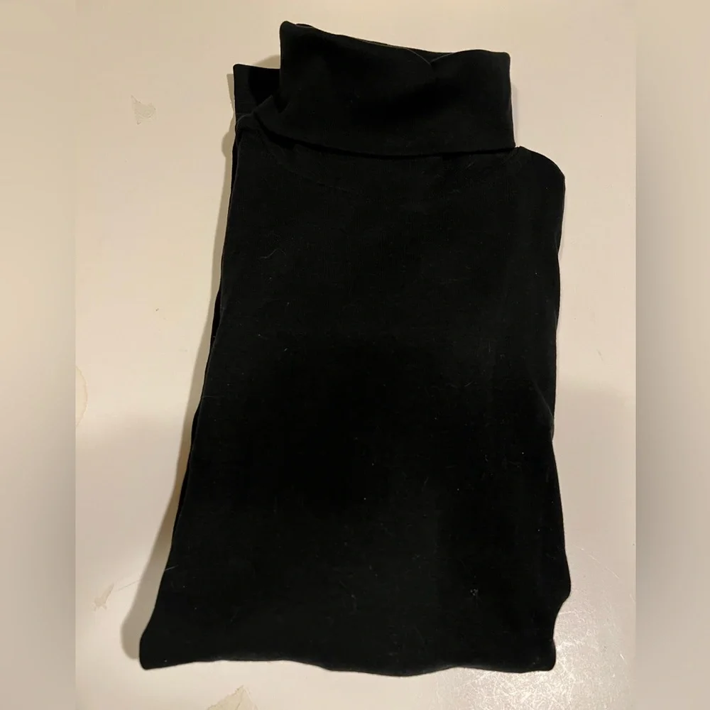 NWOT WOMEN’S J. CREW TURTLENECK.